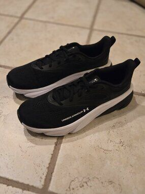 Brand New Under Armour Rogue 6 6006719-001 Men's Black/White Size 9.5 Shoes